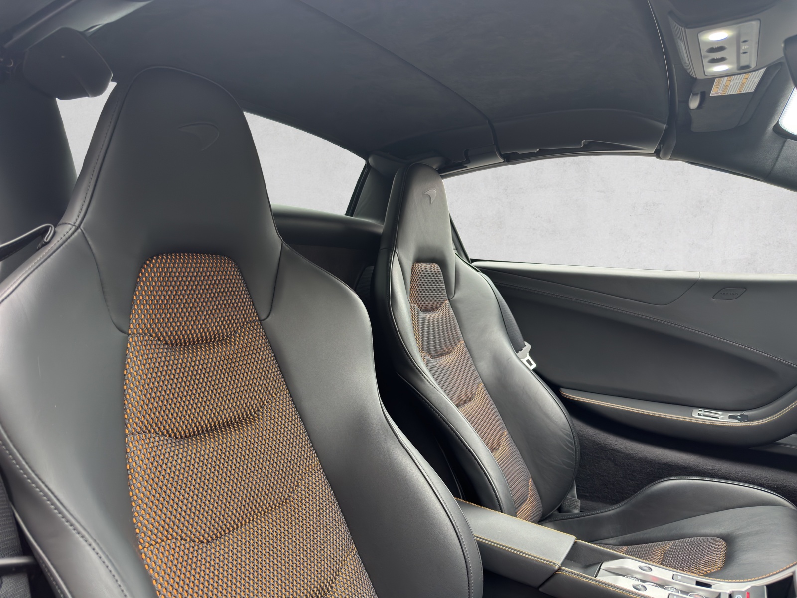 McLAREN MP4-12C SPIDER-image-12