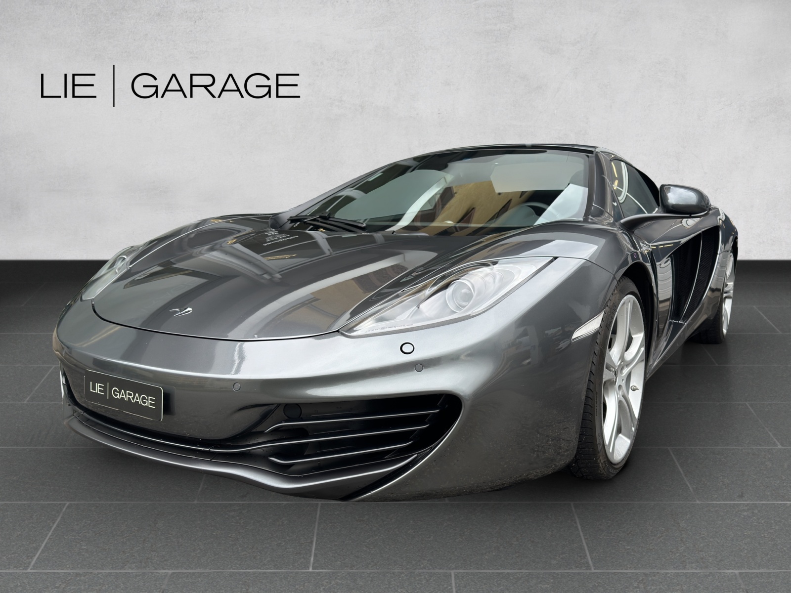 McLAREN MP4-12C SPIDER-showroom-element-1