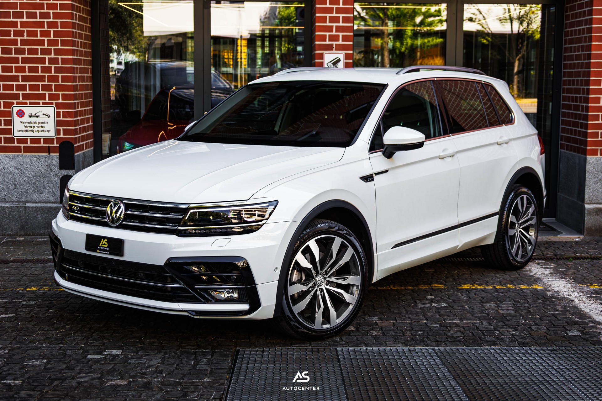 VW Tiguan 2.0TSI Highline 4Motion DSG (CH) Massage | HeadUp | 360° | Full