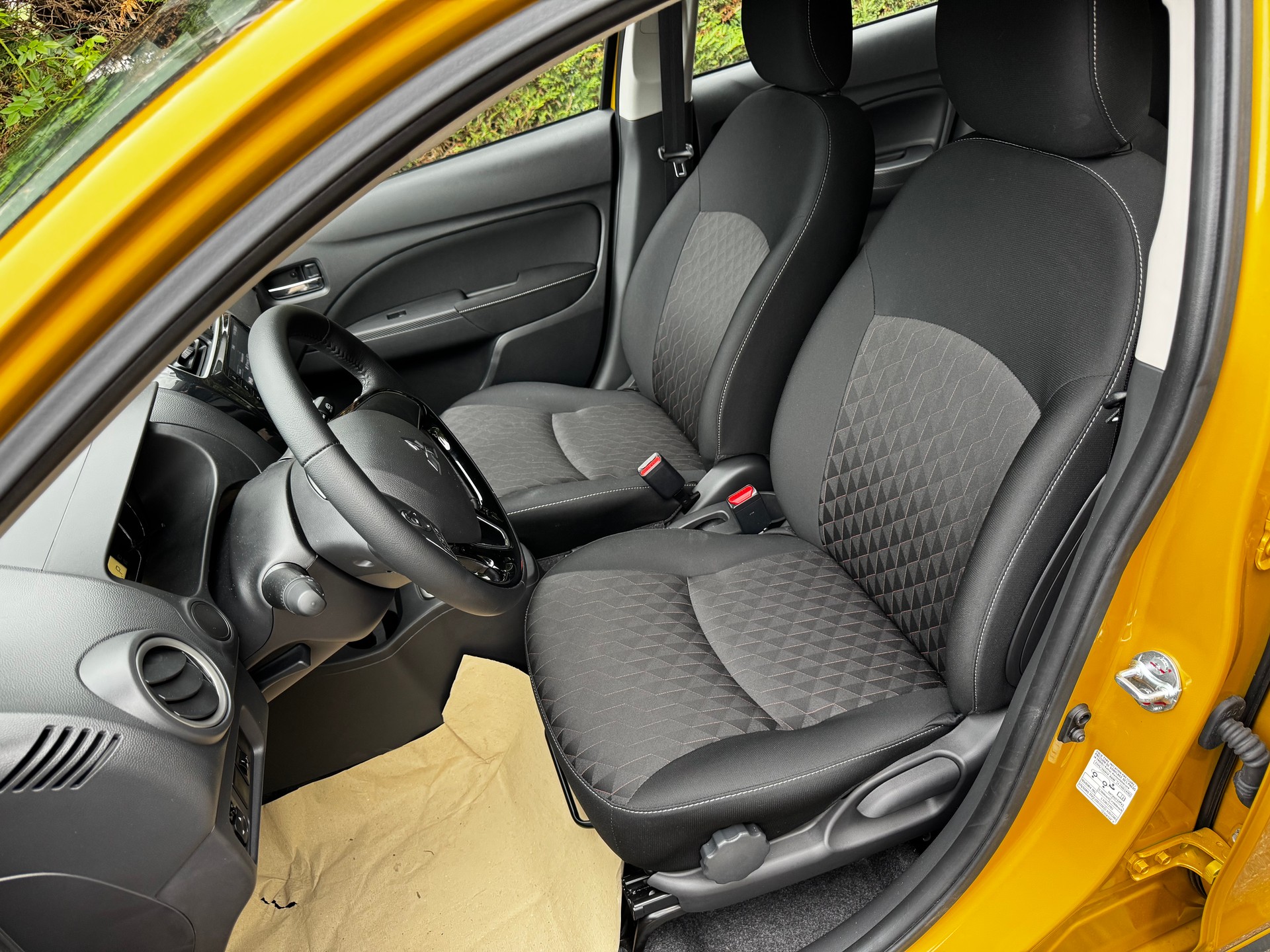 MITSUBISHI Space Star 1.2 CVT Inform-image-4