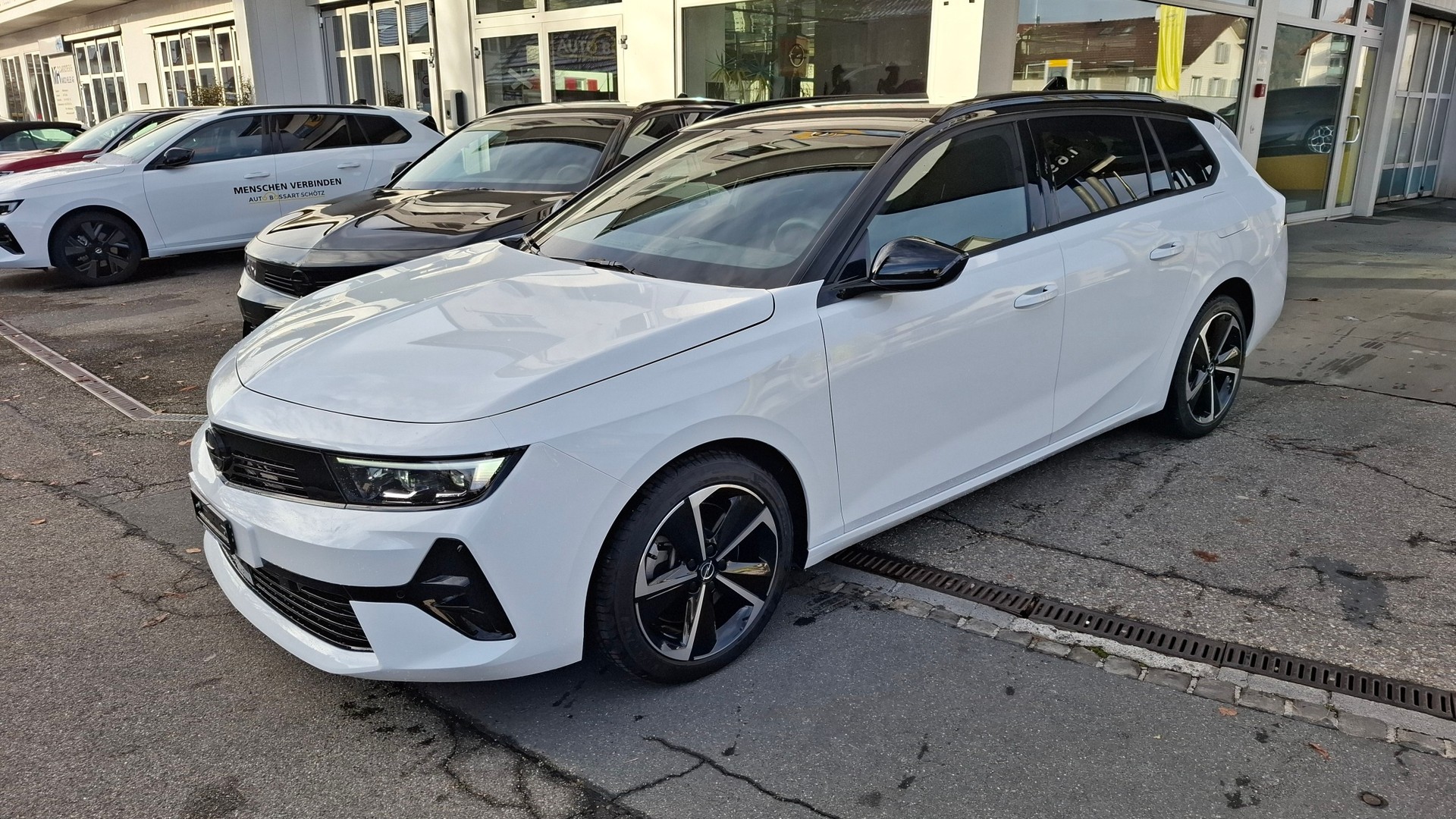OPEL Astra Sports Tourer 1.6 PHEV Turbo Swiss Plus A-showroom-element-2