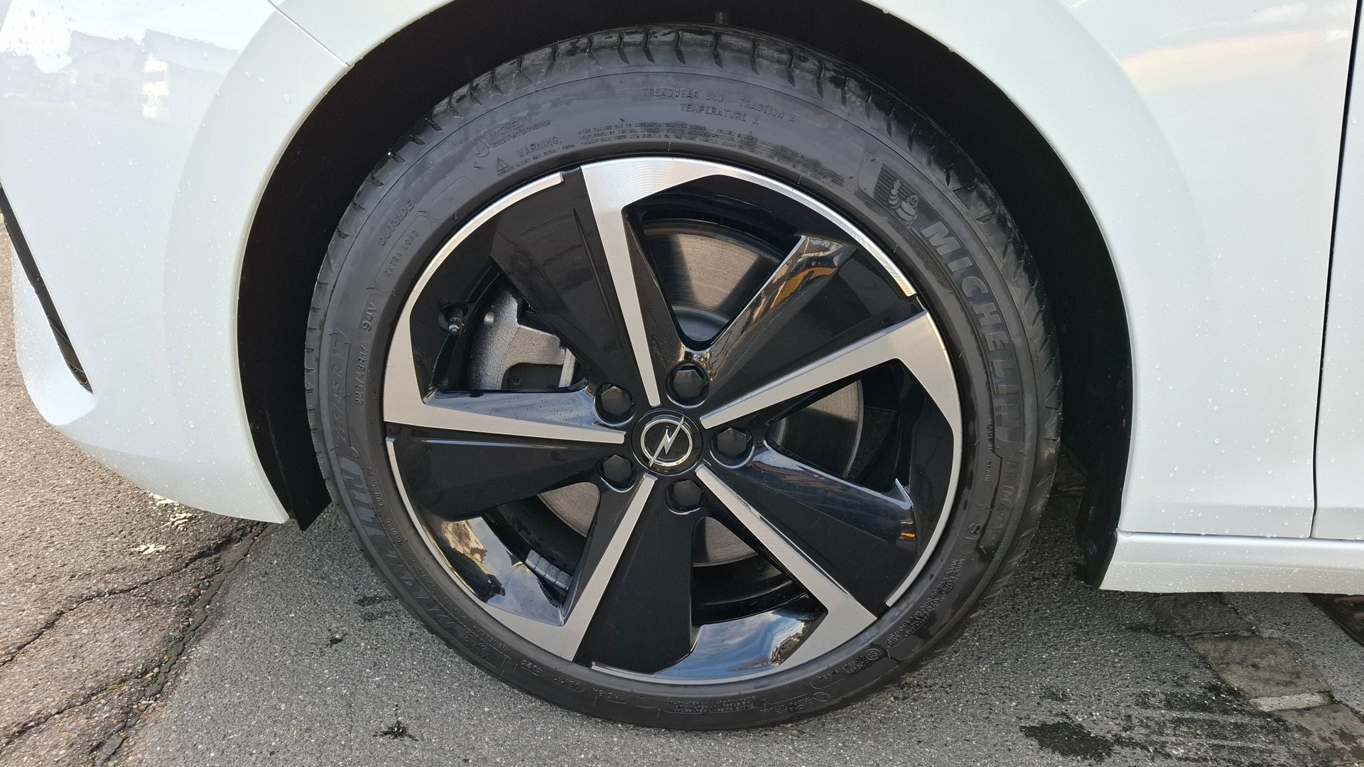 OPEL Astra Sports Tourer 1.6 PHEV Turbo Swiss Plus A-image-6