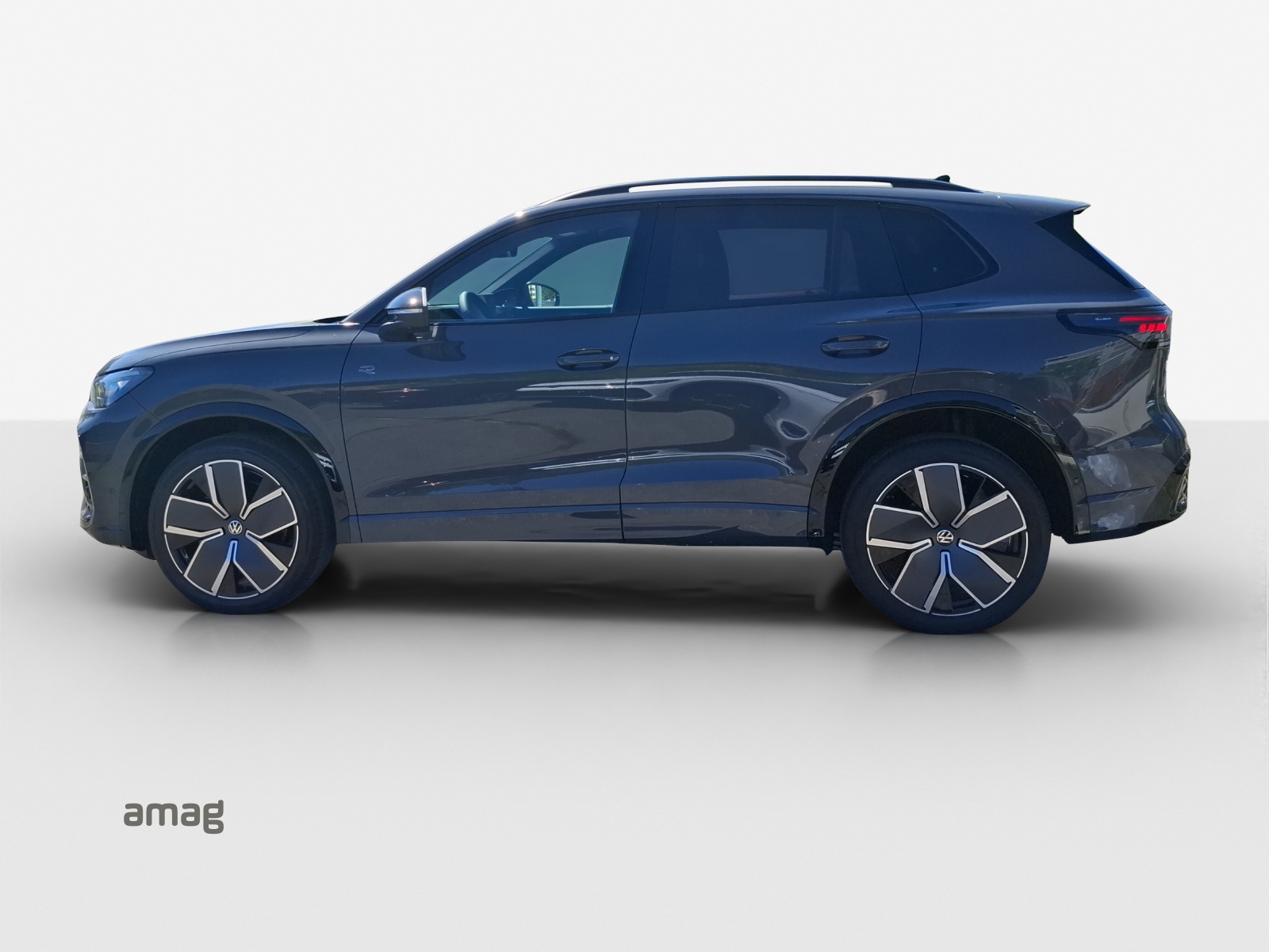 VW Tiguan 2.0 TSI DSG R-Line 4Motion-showroom-element-1