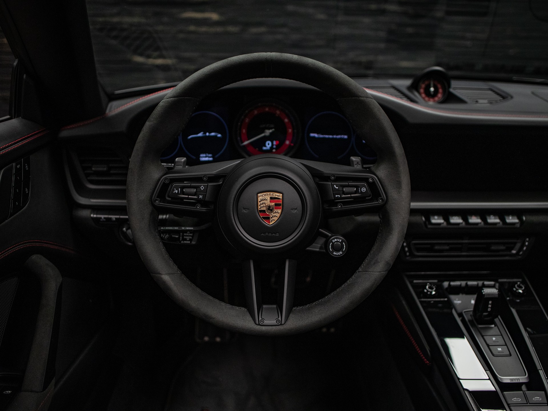 PORSCHE 911 Carrera 4 GTS Cabriolet PDK-image-7