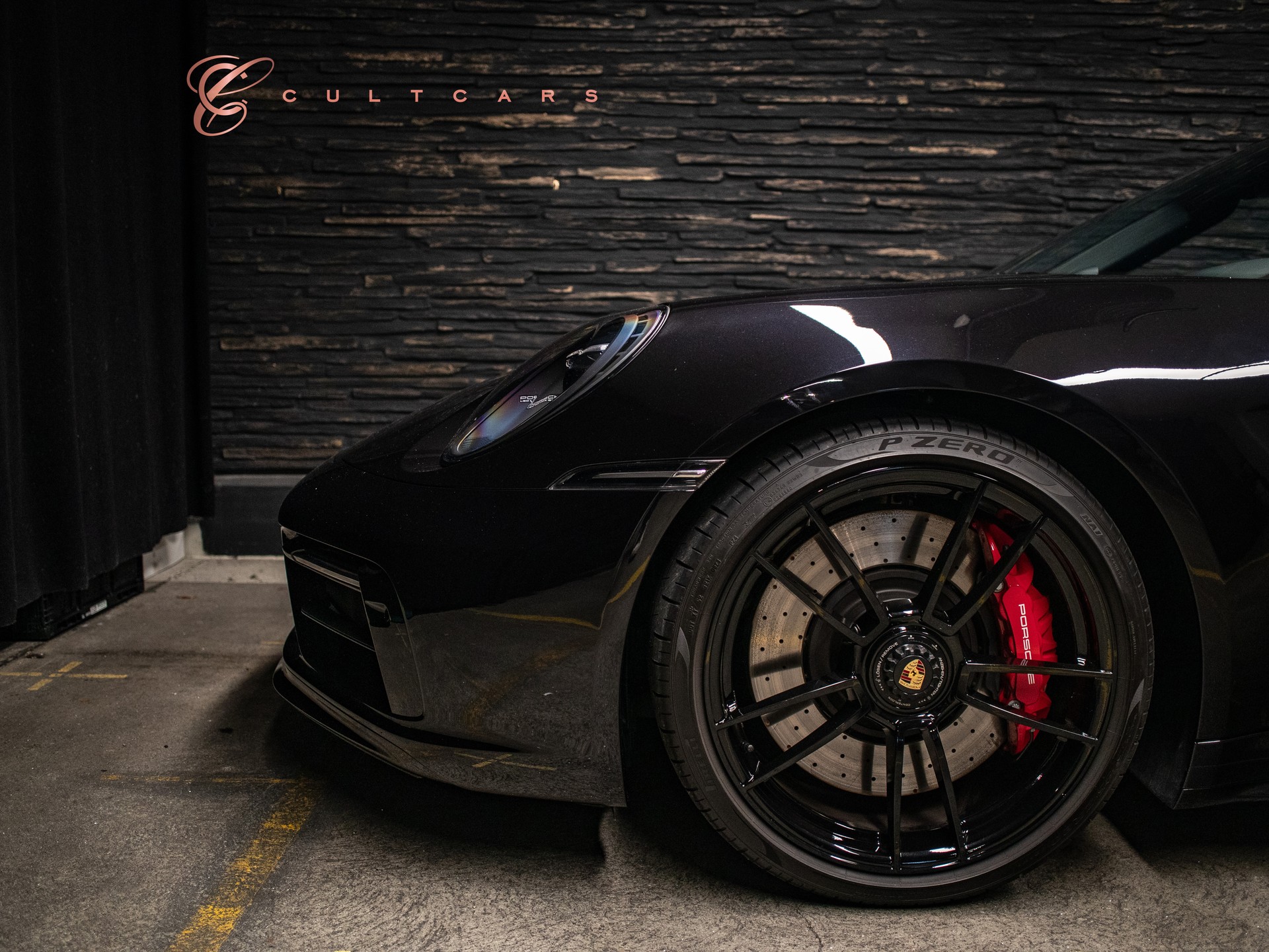 PORSCHE 911 Carrera 4 GTS Cabriolet PDK-image-5