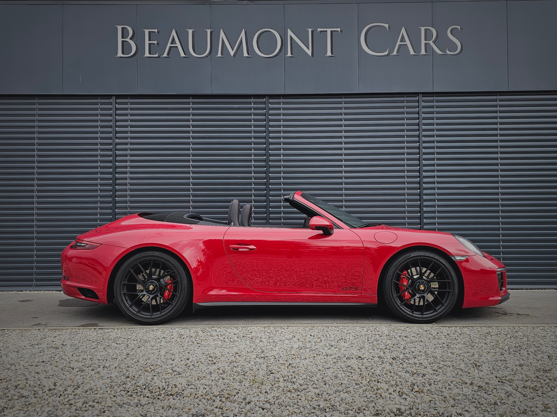 PORSCHE 911 Carrera 4 GTS Cabrio PDK-image-5
