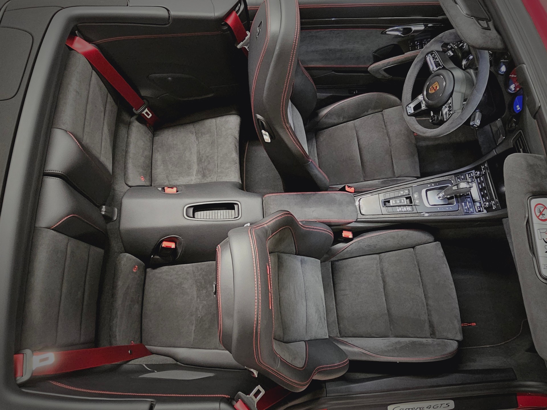 PORSCHE 911 Carrera 4 GTS Cabrio PDK-image-10