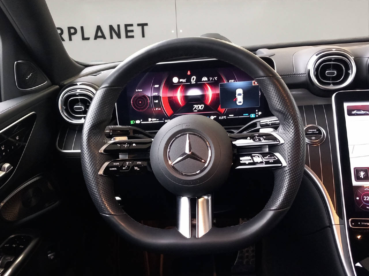 MERCEDES-BENZ C 300 AMG Line 4matic-image-5