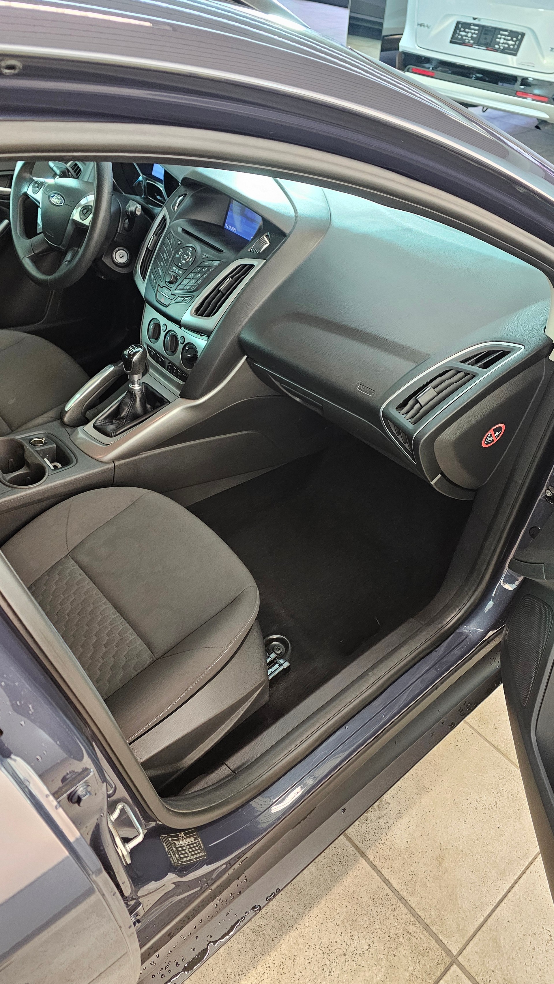 FORD Focus 1.0 SCTi Titanium, FRISCH AB MFK UND FRISCH AB SERVICE-image-9
