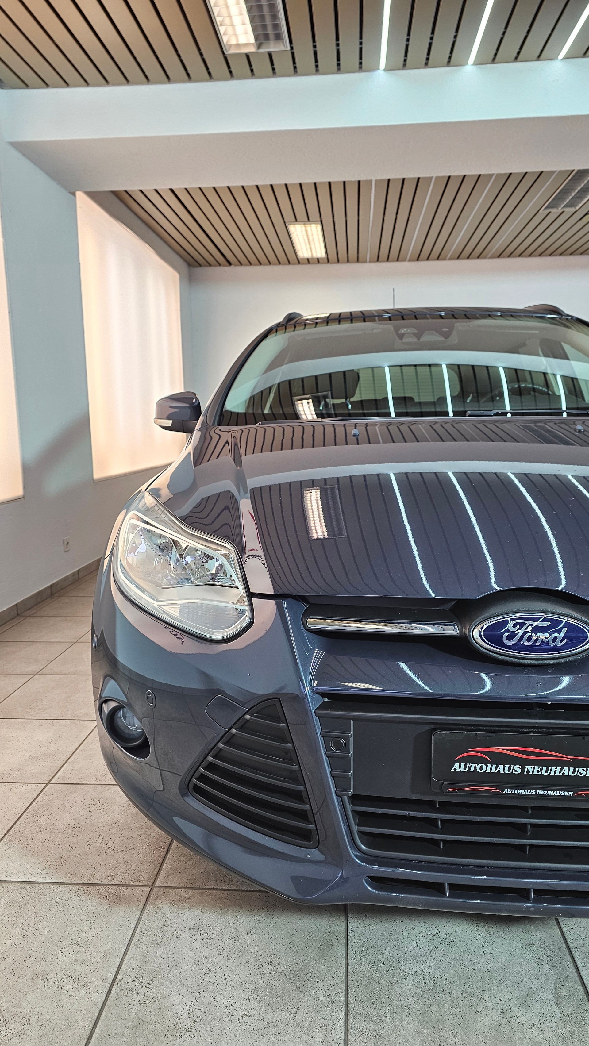 FORD Focus 1.0 SCTi Titanium, FRISCH AB MFK UND FRISCH AB SERVICE-showroom-element-3