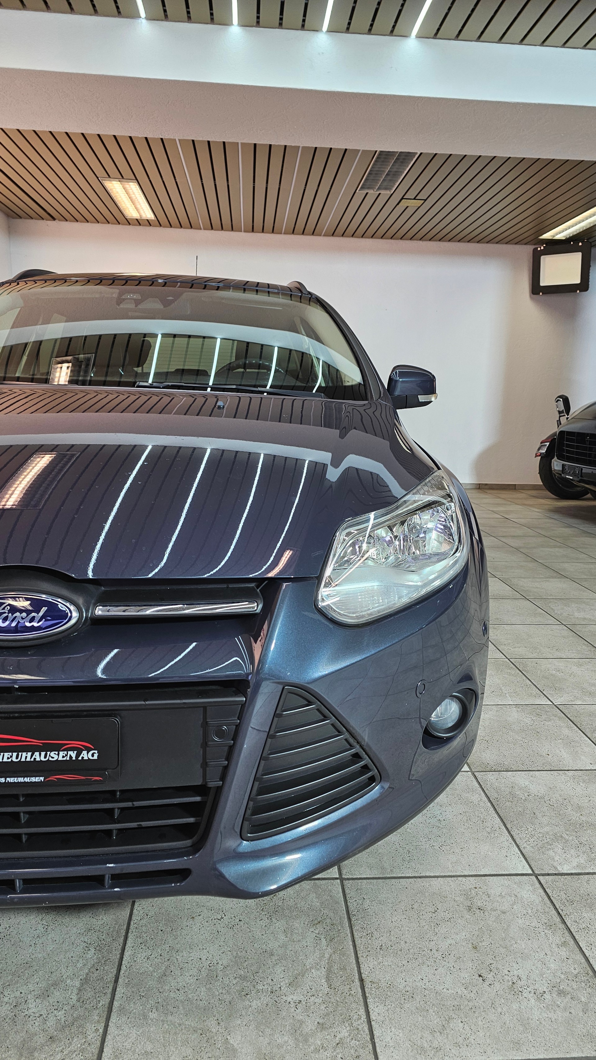 FORD Focus 1.0 SCTi Titanium, FRISCH AB MFK UND FRISCH AB SERVICE-showroom-element-2