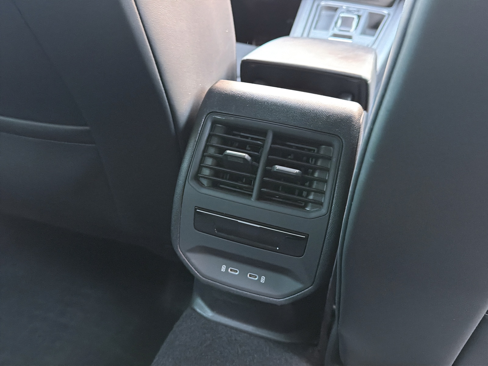 CUPRA LEON ST 2.0 TSI VZ DSG 4Drive-image-17