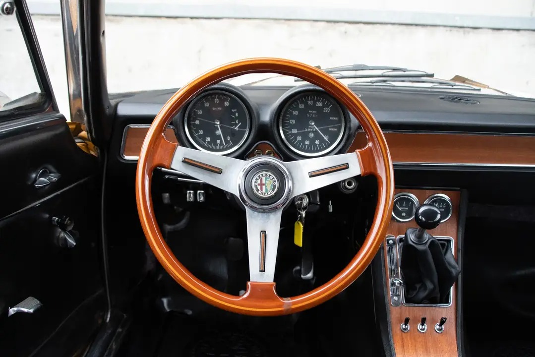 ALFA ROMEO GTV 1.Serie-image-3