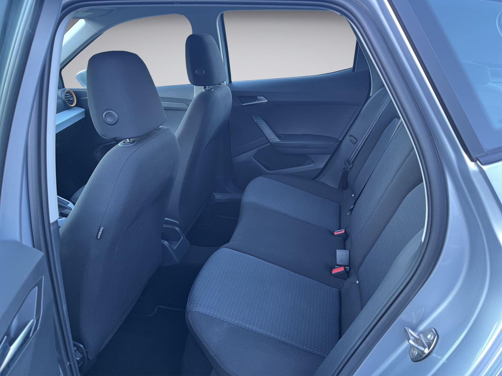 SEAT Arona 1.0 TSI 110 Style DSG-image-11