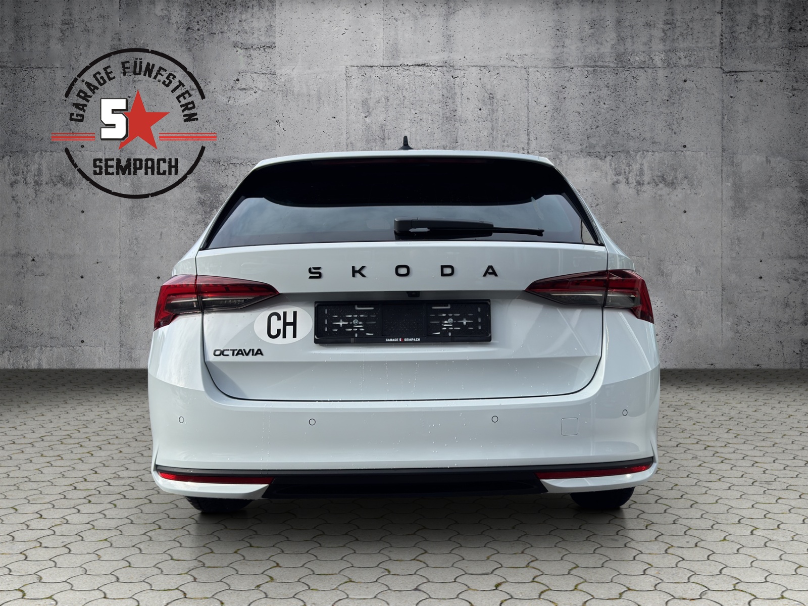 SKODA Octavia Combi 1.5 TSI mHEV DSG Sport Line-showroom-element-3