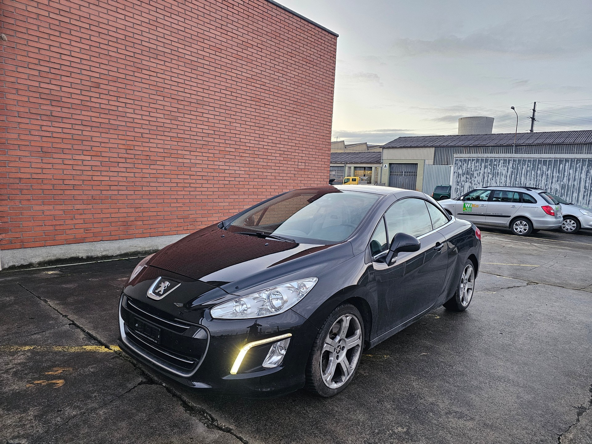PEUGEOT 308 CC 1.6 16V Turbo Allure-image-13