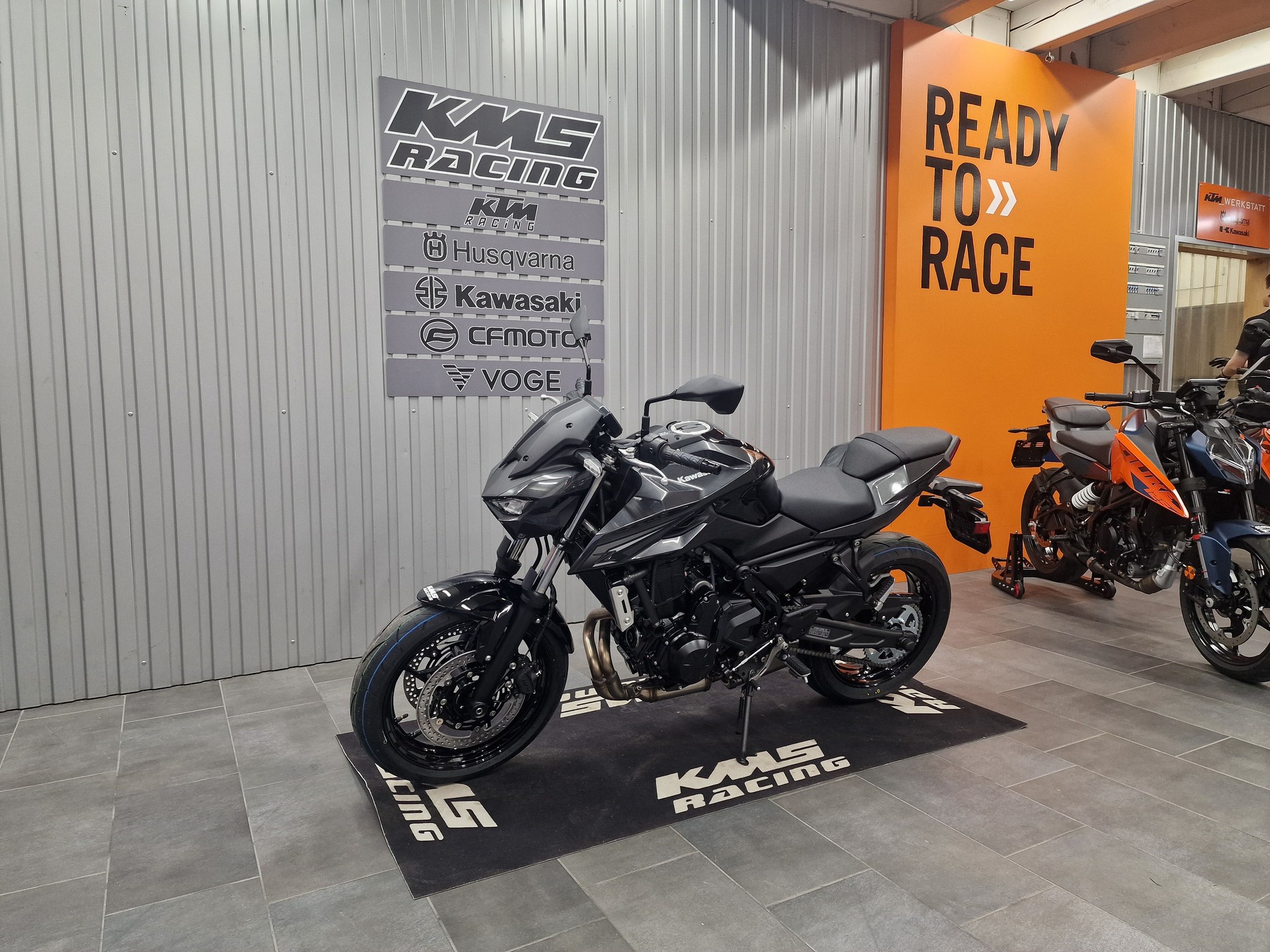 KAWASAKI Z 650-image-2
