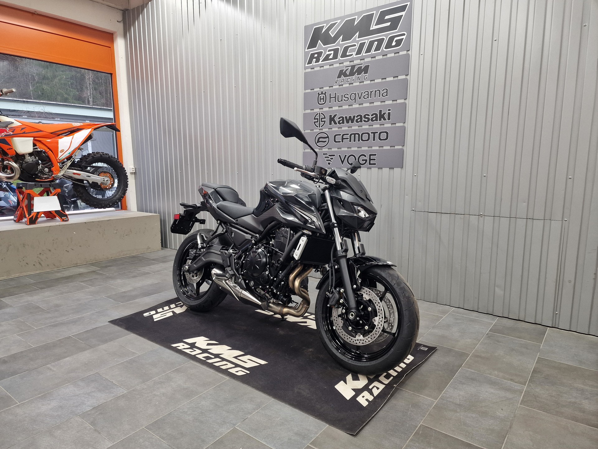KAWASAKI Z 650-image-5