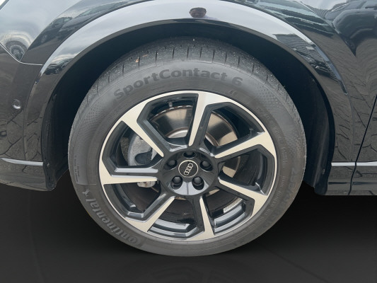 AUDI Q3 SB 45 TFSI S line qu-image-8