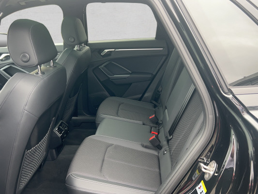 AUDI Q3 SB 45 TFSI S line qu-image-12