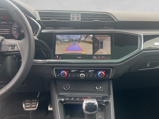 AUDI Q3 SB 45 TFSI S line qu-image-11