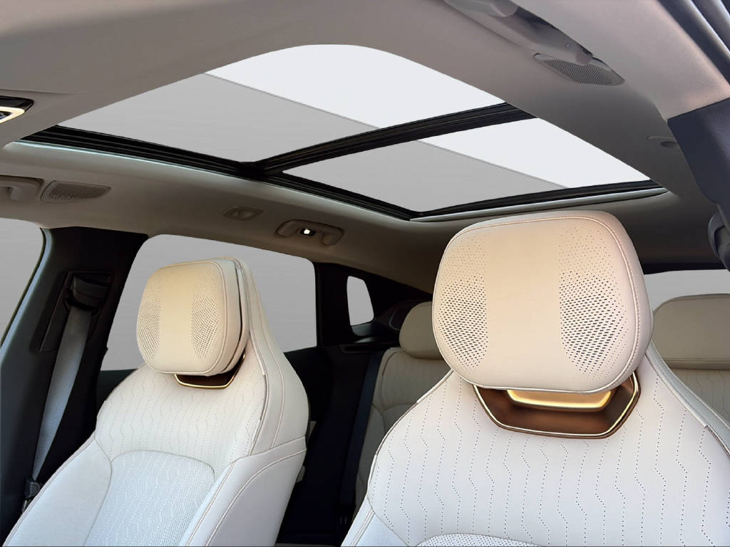 LYNK & CO 08-image-10