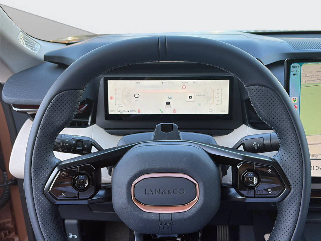 LYNK & CO 08-image-11
