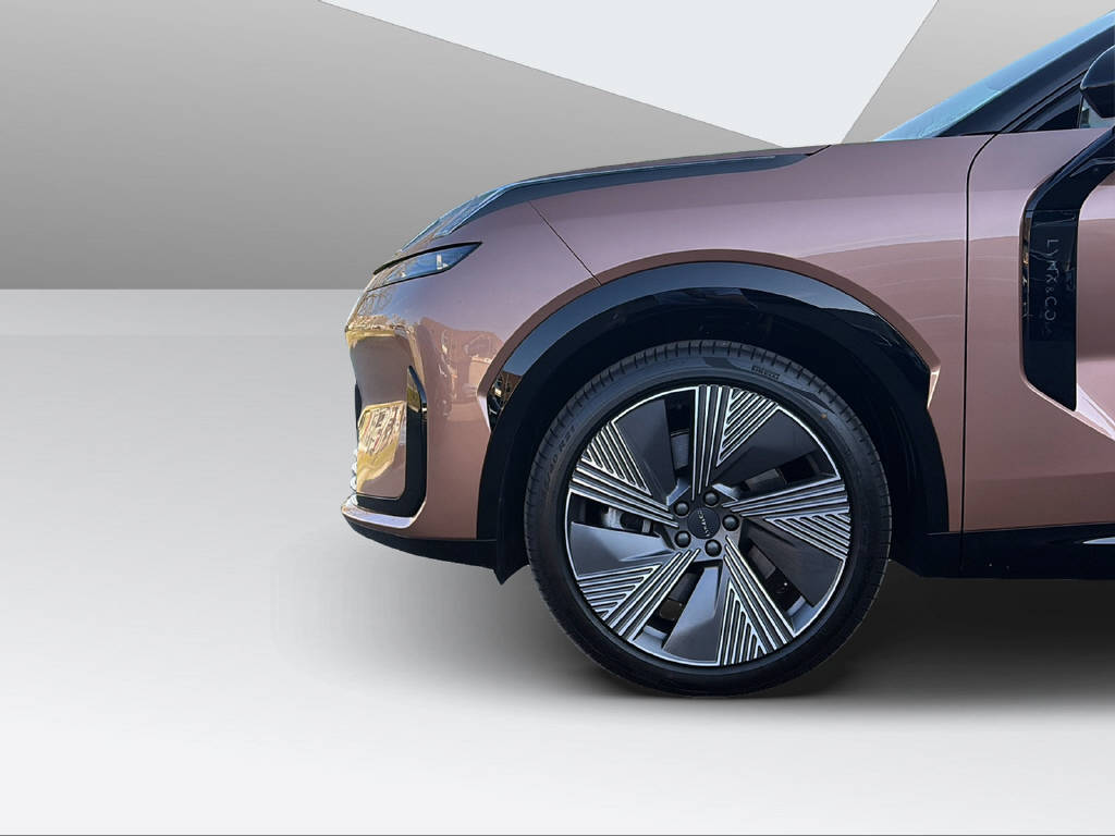 LYNK & CO 08-image-5