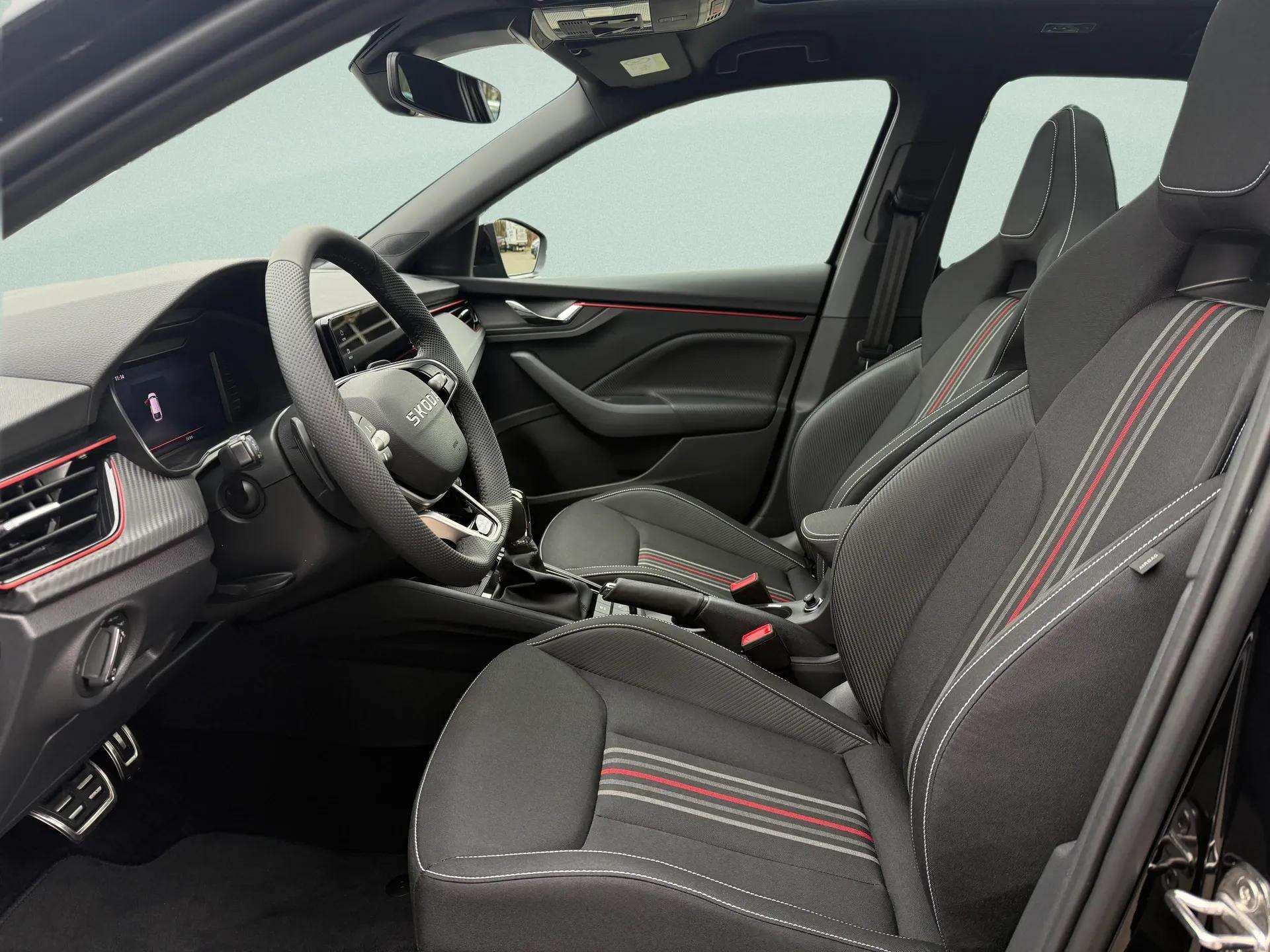 SKODA Scala 1.0 TSI Monte Carlo DSG-image-10