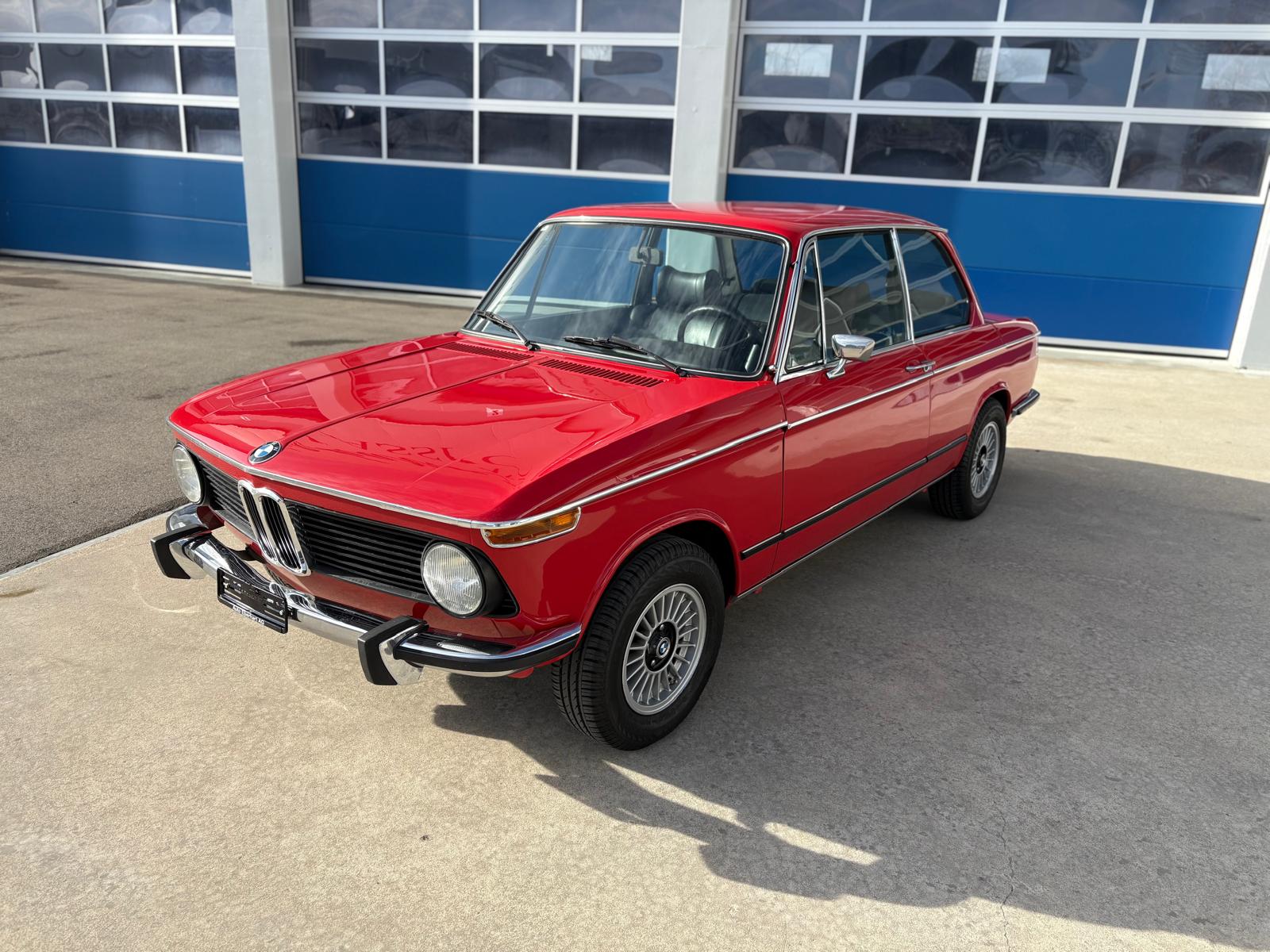 BMW 2002-image-1