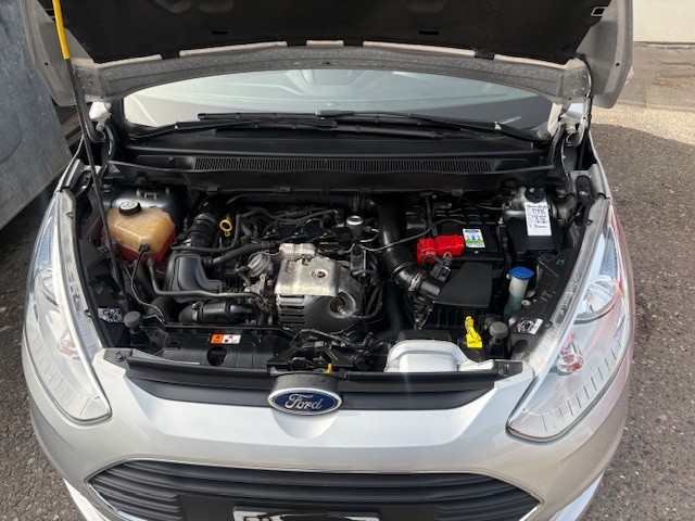 FORD B-Max 1.0 SCTi Trend-image-11