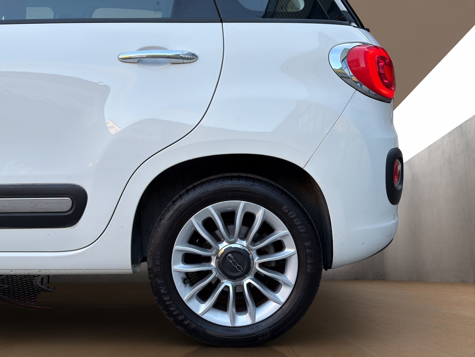 FIAT 500L 0.9 Twinair turbo Pop Star-image-18