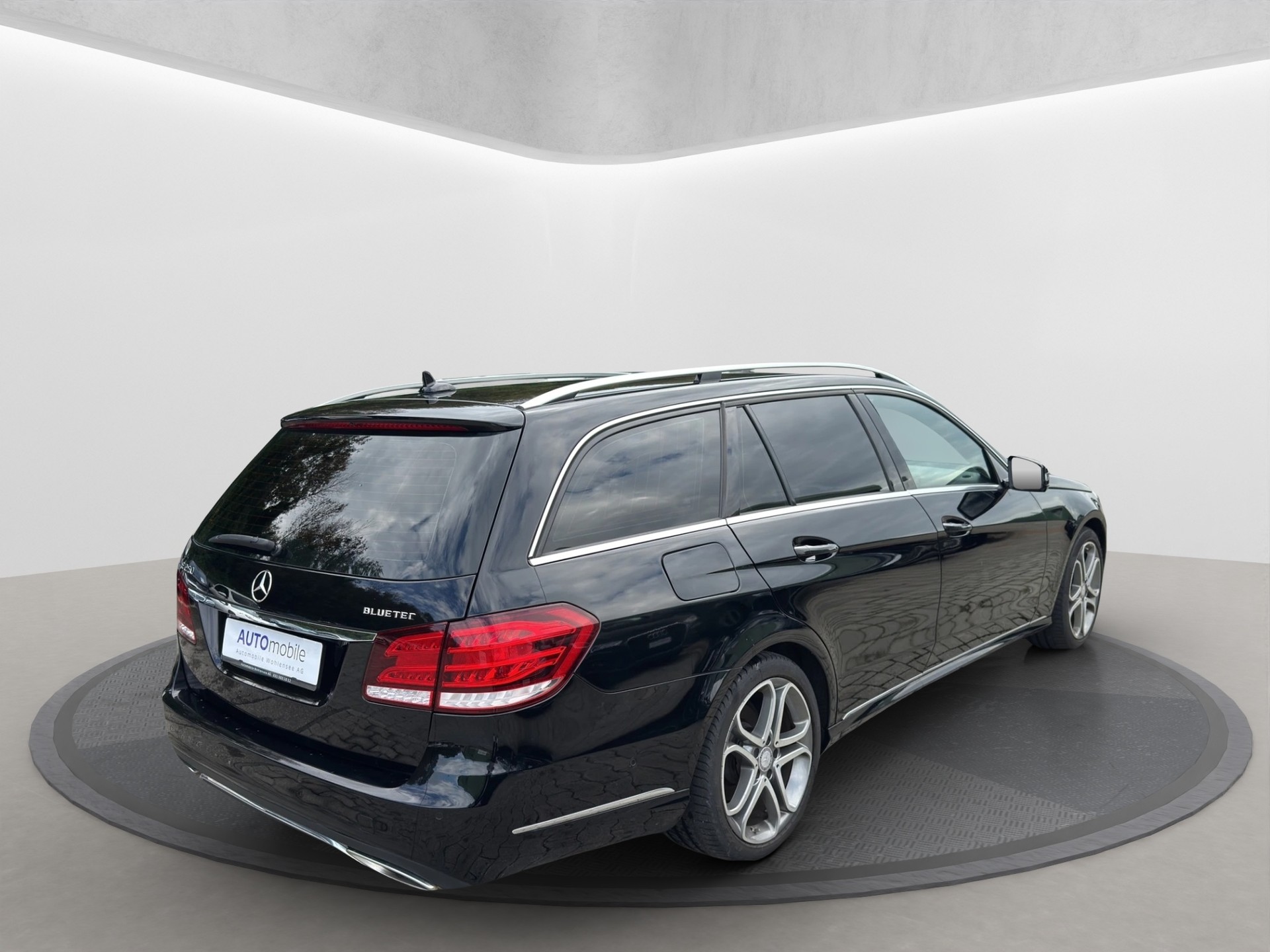 MERCEDES-BENZ E 250 BlueTEC Avantgarde 9G-Tronic-image-4