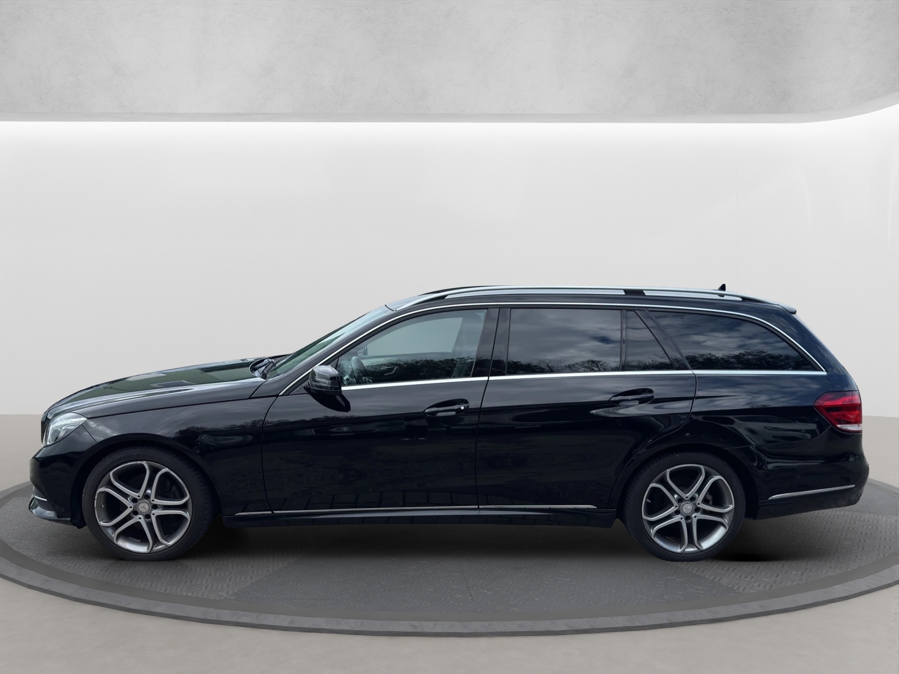 MERCEDES-BENZ E 250 BlueTEC Avantgarde 9G-Tronic