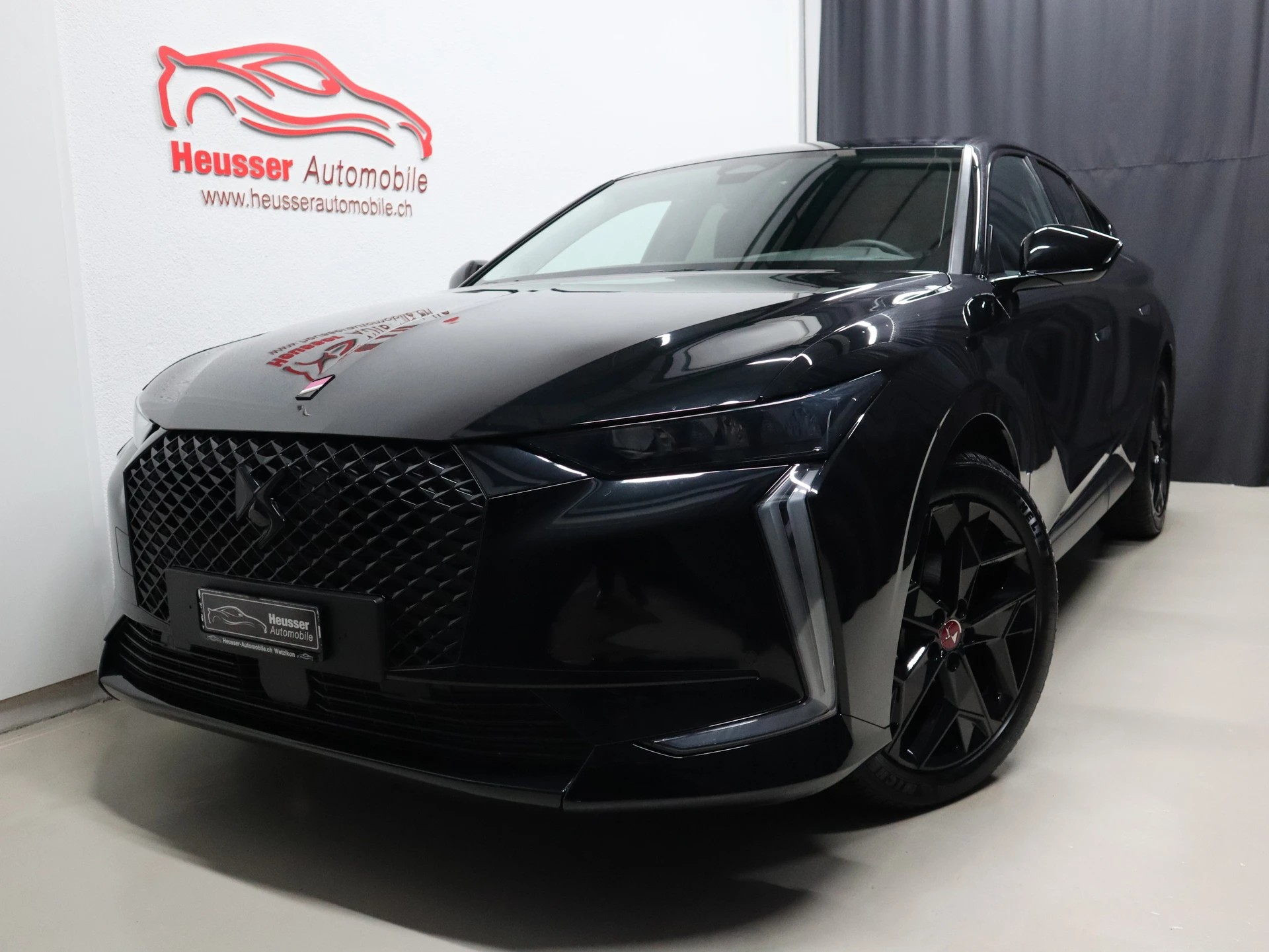 DS AUTOMOBILES DS 4 1.5 Blue HDi Performance Line+ EAT8 - Digital Cockpit - Navi/CarPlay - Leder/Alcantara - Distanzregler - Kamera - 130 PS