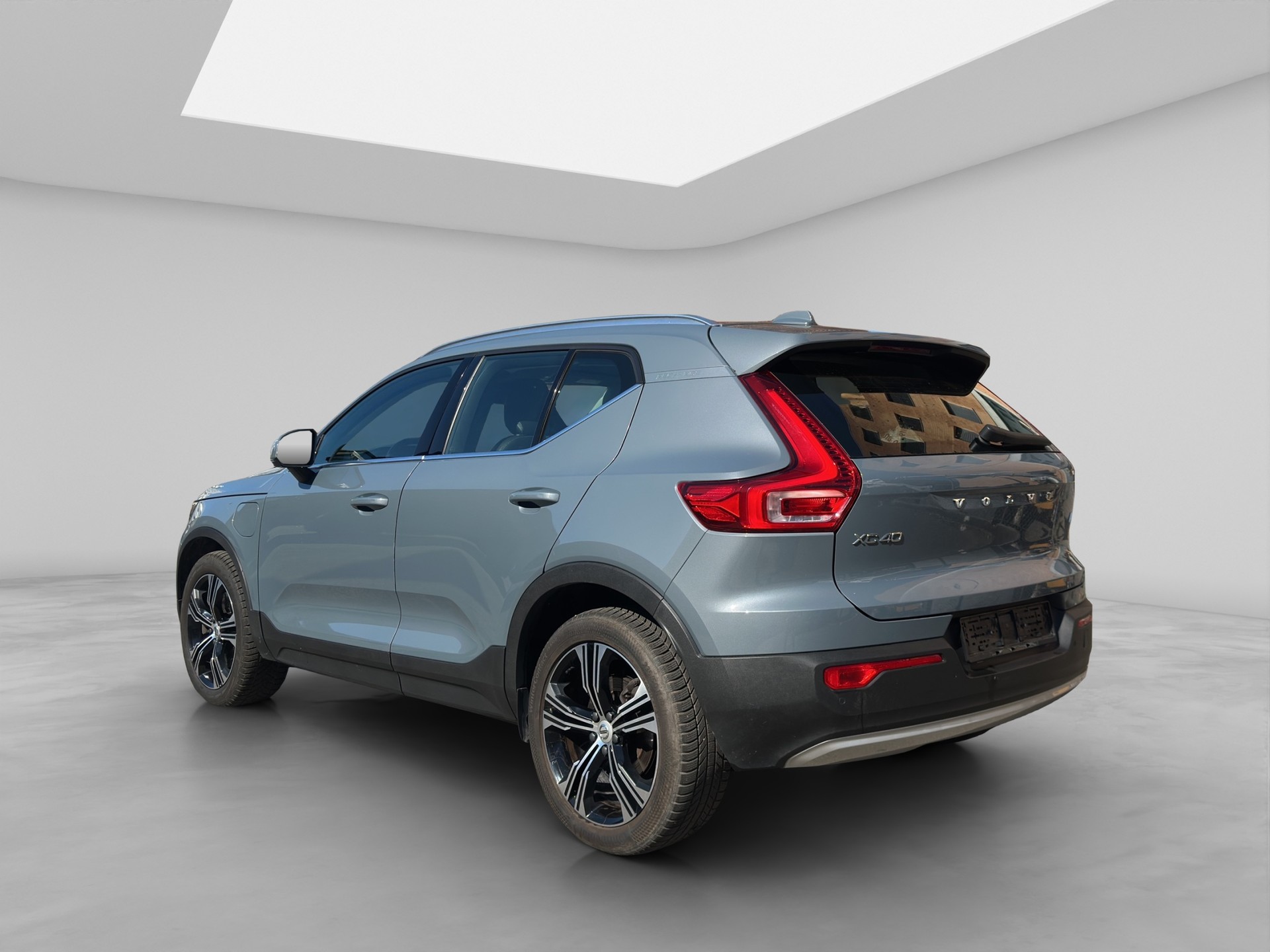VOLVO XC40 T5 TwE Inscription Expression DCT-showroom-element-3
