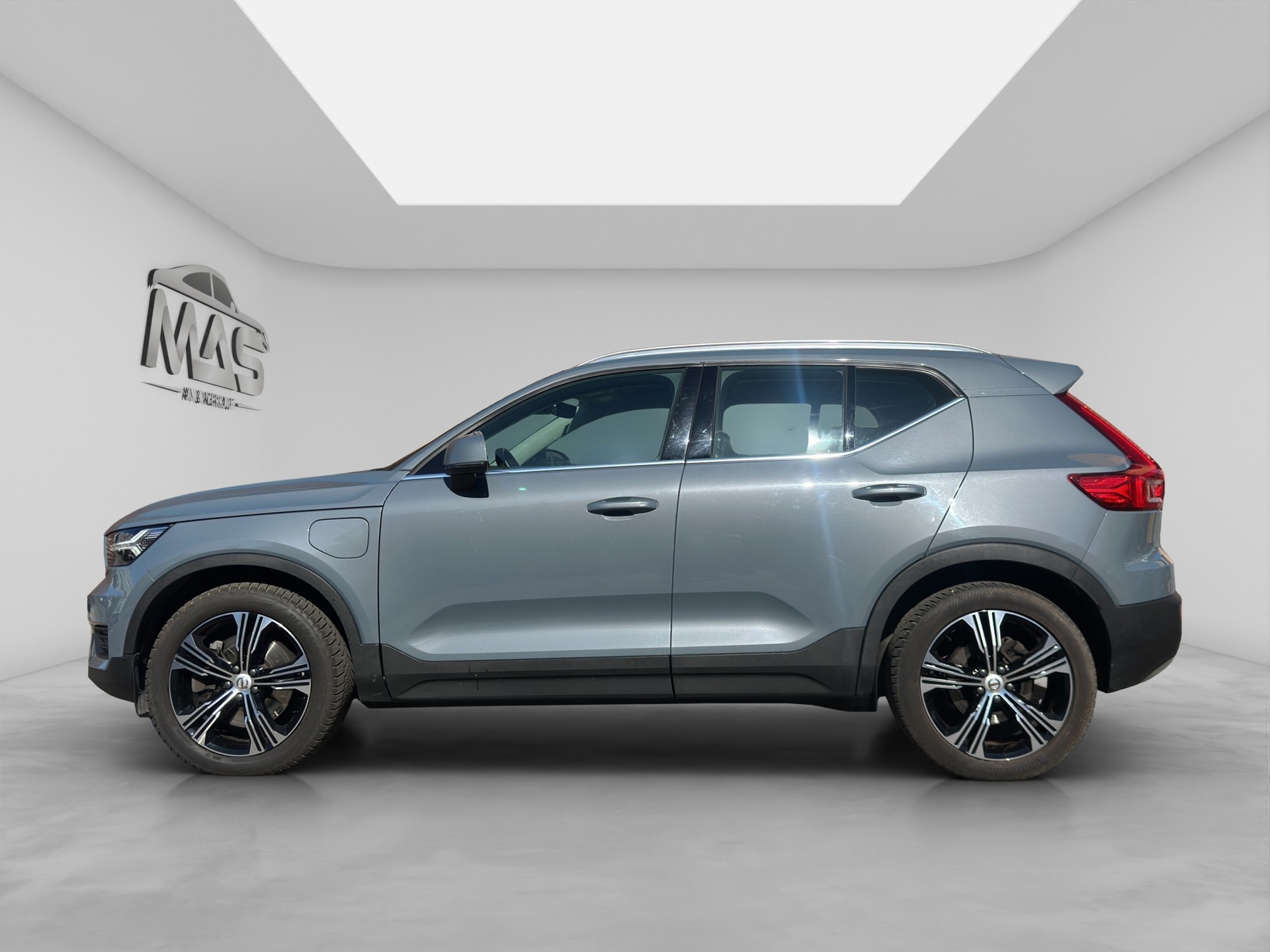 VOLVO XC40 T5 TwE Inscription Expression DCT-showroom-element-2