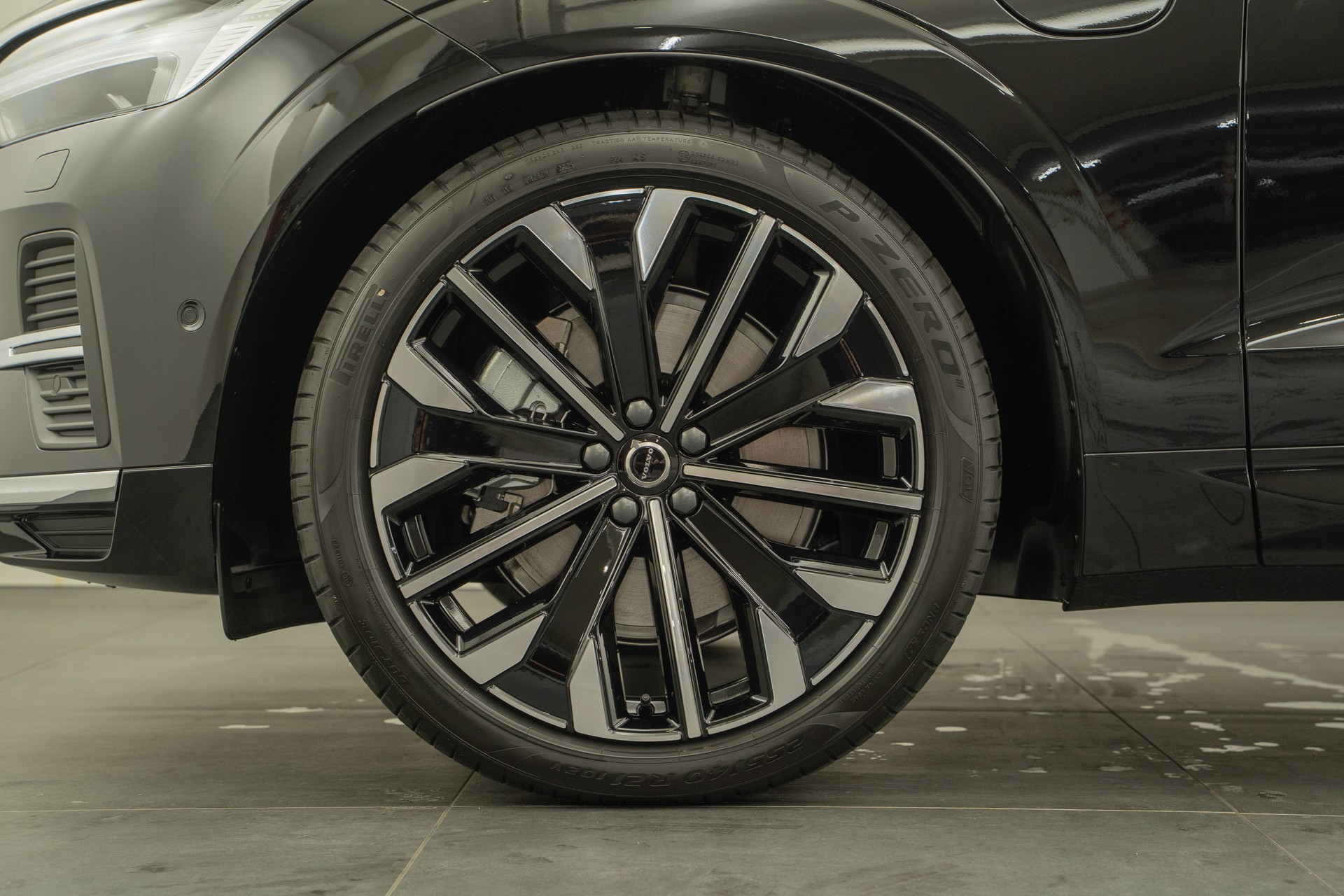 VOLVO XC60 2.0 T8 TE Ultra Bright eAWD-image-15