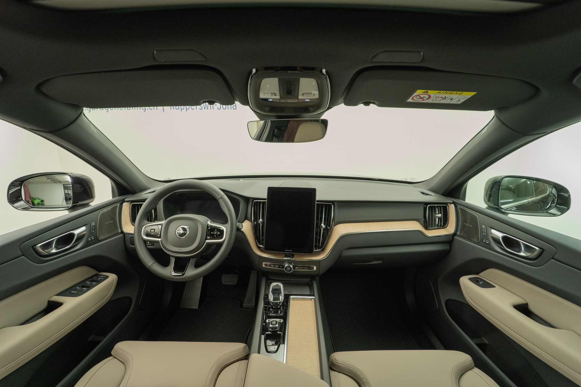 VOLVO XC60 2.0 T8 TE Ultra Bright eAWD-image-5