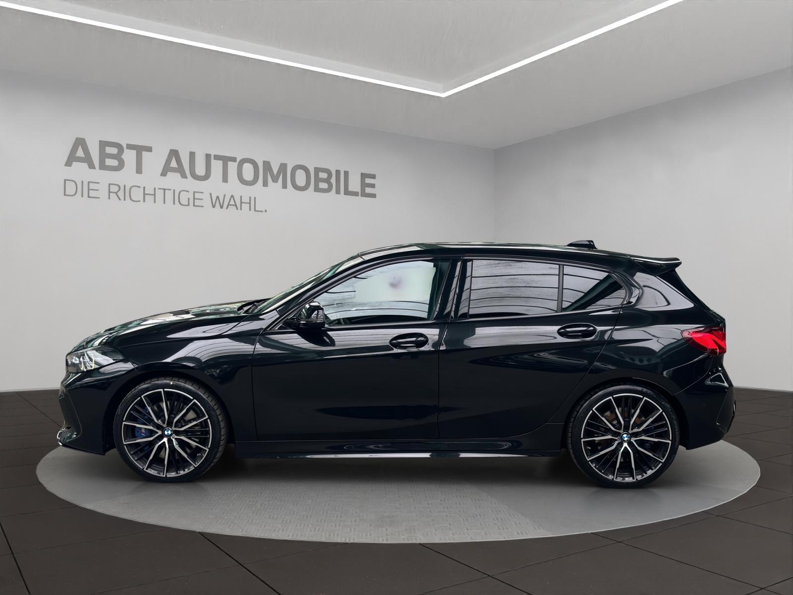 BMW M135i xDrive-showroom-element-2