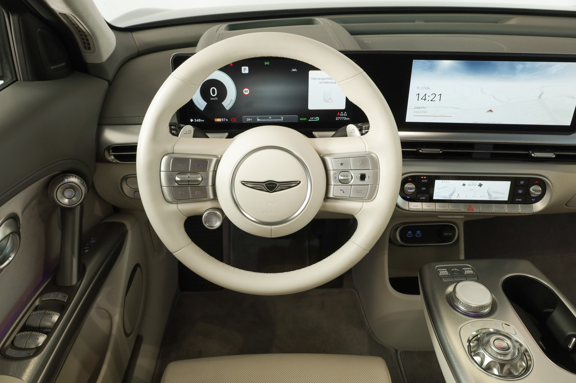 GENESIS GV60 77.4 kWh Sport AWD-image-17