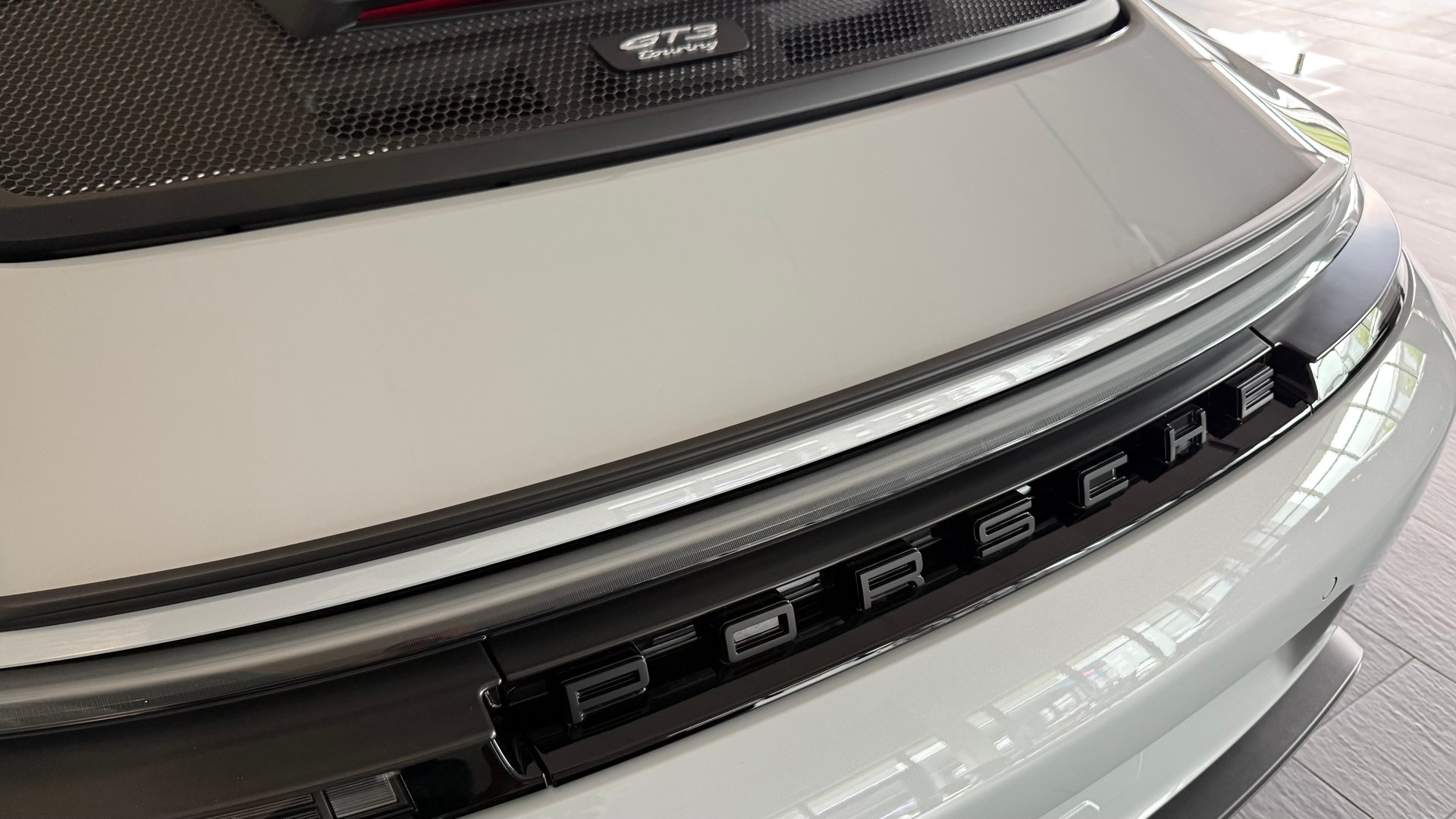 PORSCHE 911 GT3 PDK Touring 2026-image-29