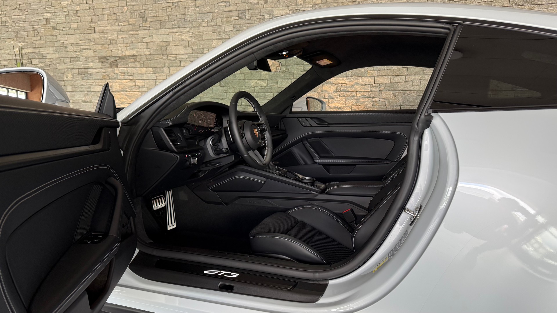 PORSCHE 911 GT3 PDK Touring 2026-image-18