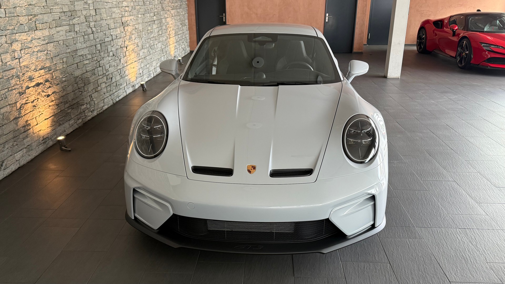PORSCHE 911 GT3 PDK Touring 2026-image-12
