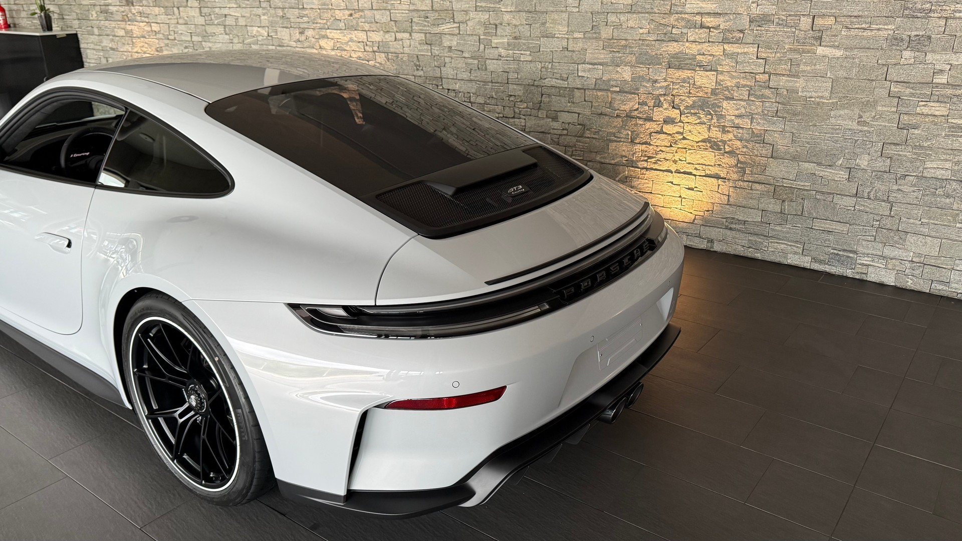 PORSCHE 911 GT3 PDK Touring 2026-image-15