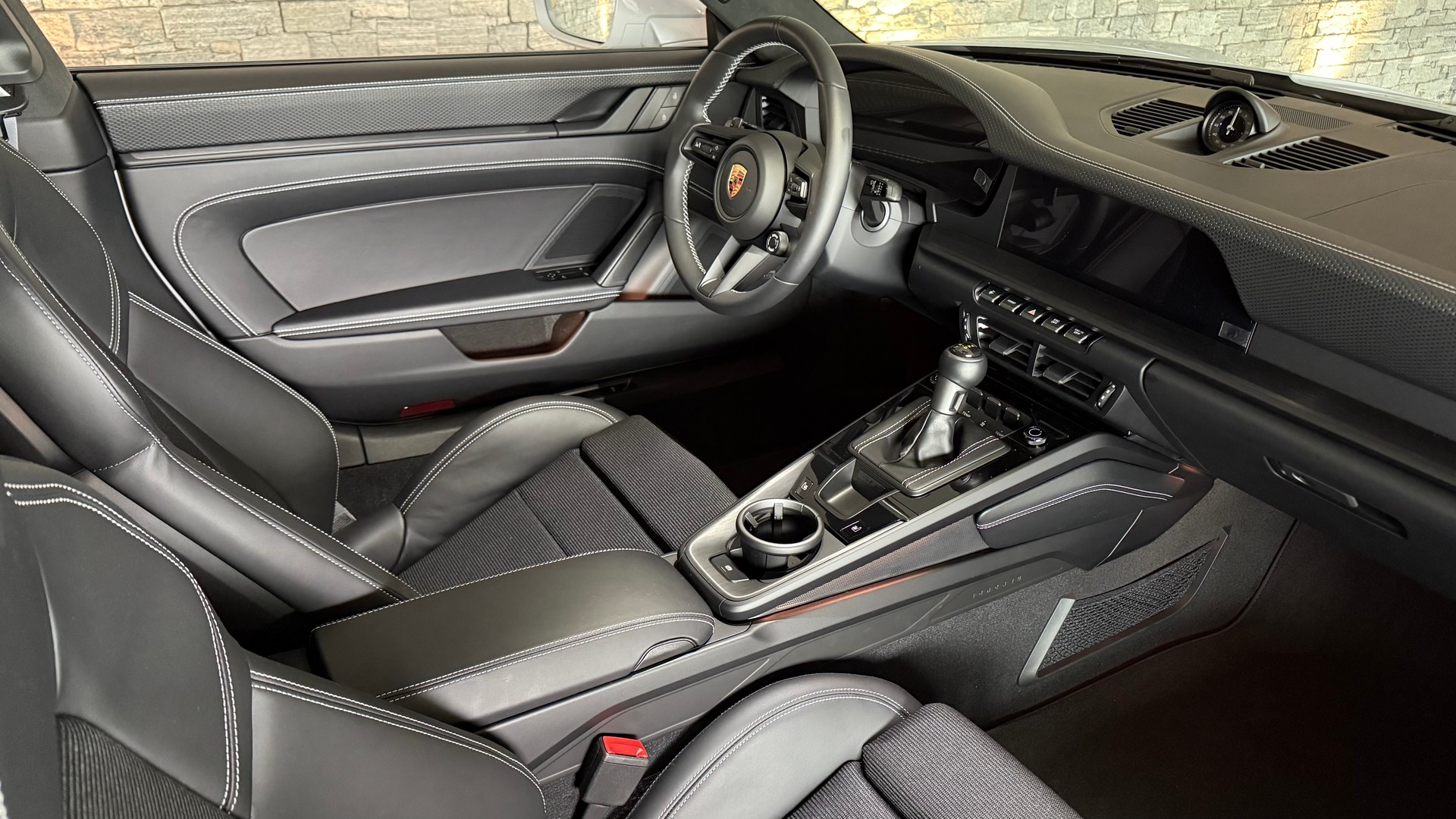 PORSCHE 911 GT3 PDK Touring 2026-image-21