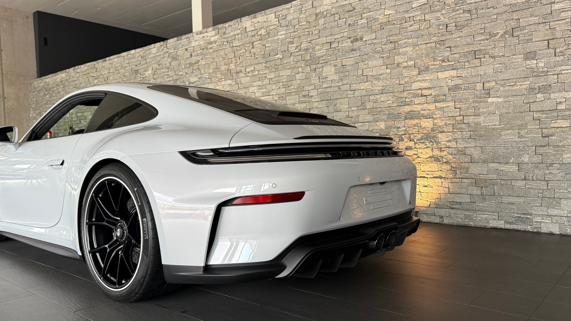 PORSCHE 911 GT3 PDK Touring 2026-image-6