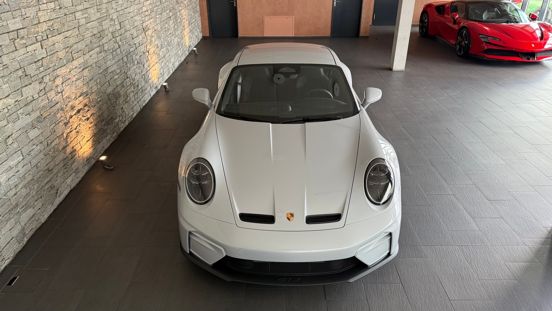 PORSCHE 911 GT3 PDK Touring 2026-showroom-element-3