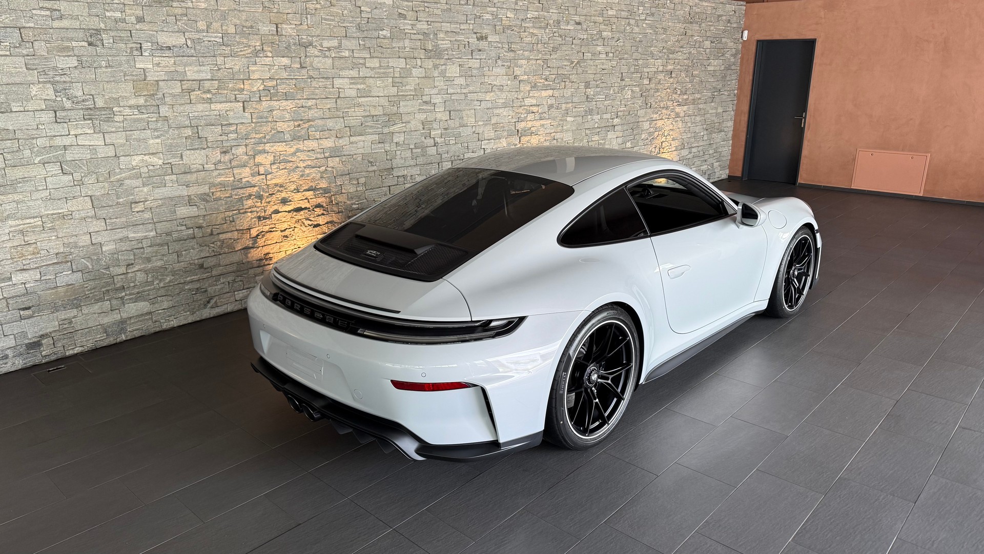 PORSCHE 911 GT3 PDK Touring 2026-image-8