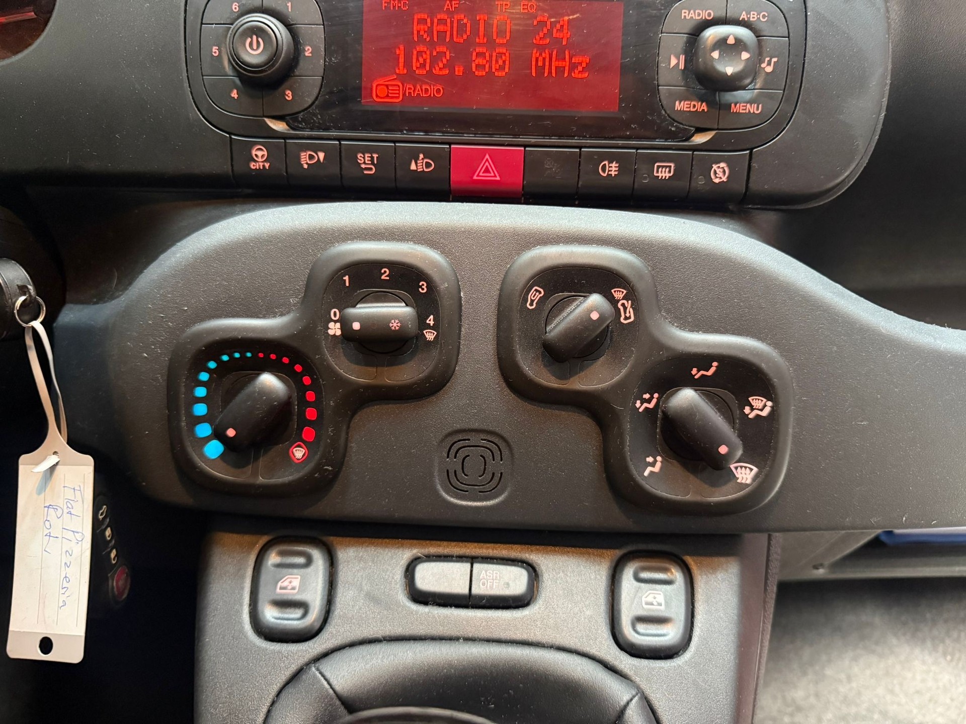 FIAT Panda 1.2 Lounge mit Pizzaofen integriert-image-14
